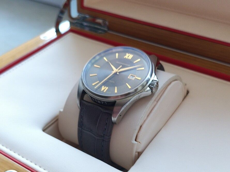 Швейцарские механические наручные часы Glycine 3868.10.RP