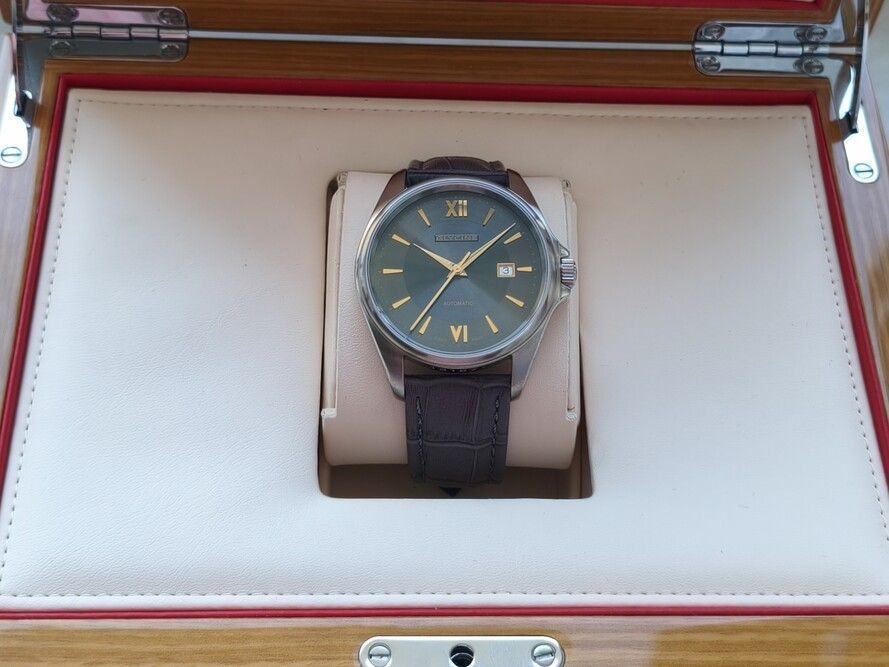 Швейцарские механические наручные часы Glycine 3868.10.RP
