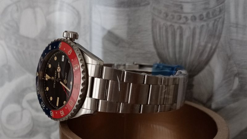 Часовой хомаж Steinhart Diver
