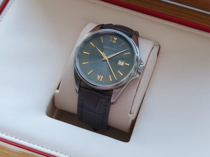 Швейцарские механические наручные часы Glycine 3868.10.RP